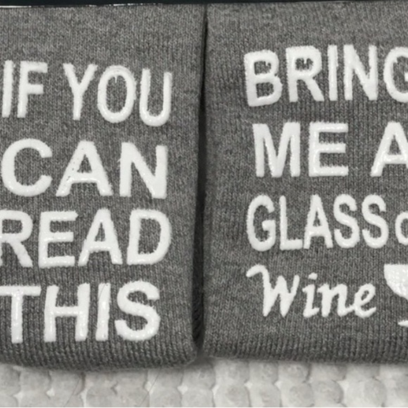 3/$30 FUNNY QUOTE SAYINGS SOCKS IF YOU CAN READ THIS ASSORTED SHOE SIZE… - Picture 3 of 4